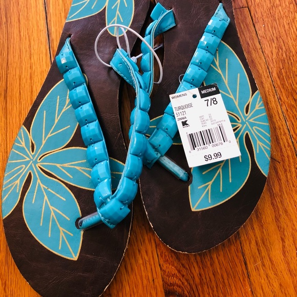 Kmart Flip Flops - Picture 3 of 5